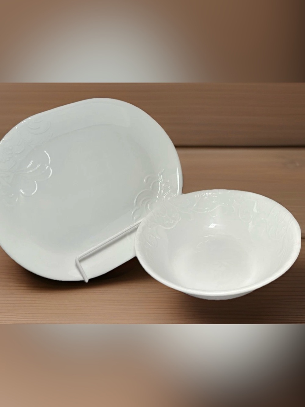 White Embossed Ceramic Serving Bowl  &Platter set: Corelle Faenza & Cherish
